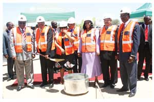 His Excellency, President Hifikepunye Pohamba and the delegates at the laying foundation of the Keetmanshoop Retail Centre