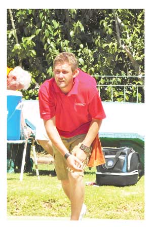 Mitch Voigts (Rossmund Bowling Club) qualified for the men’s pair finals together with partner Will Esterhuysen.
