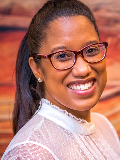 Elzita Beukes moves to FNB as new Communications Manager