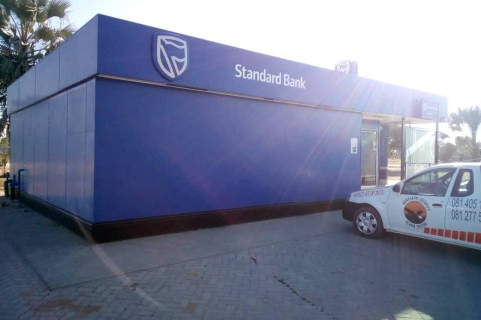 Nkurenkuru Standard Bank closes on account of break in