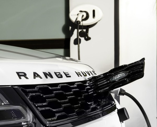 New Range Rover Sport hybrid pushes 640 Nm torque from 2-litre petrol engine and electric motor combo