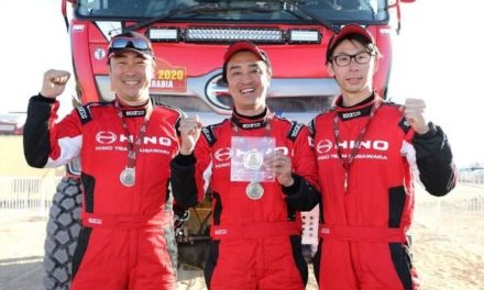 Team Sugawara takes 11th class win in 2020 Dakar in a 4-wheel-drive Series 500 Hino