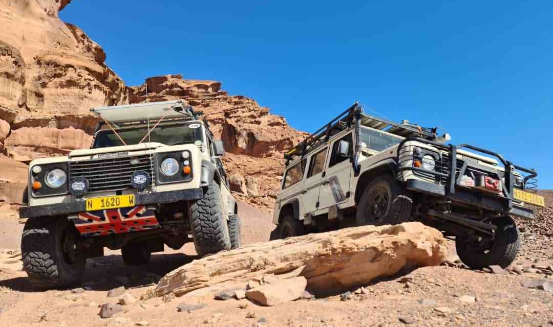 Robbie Mitchell manoeuvres in desert sand, hills, valleys to clinch Land Rover Two Rivers trophy