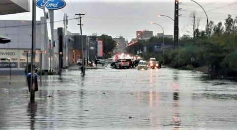 Windhoek residents warned of potential flash floods