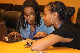 Information ministry to offer coding classes for females