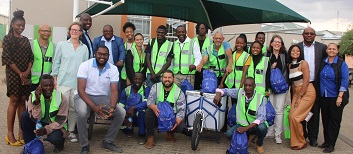 15 small entrepreneurs receive cargo bikes